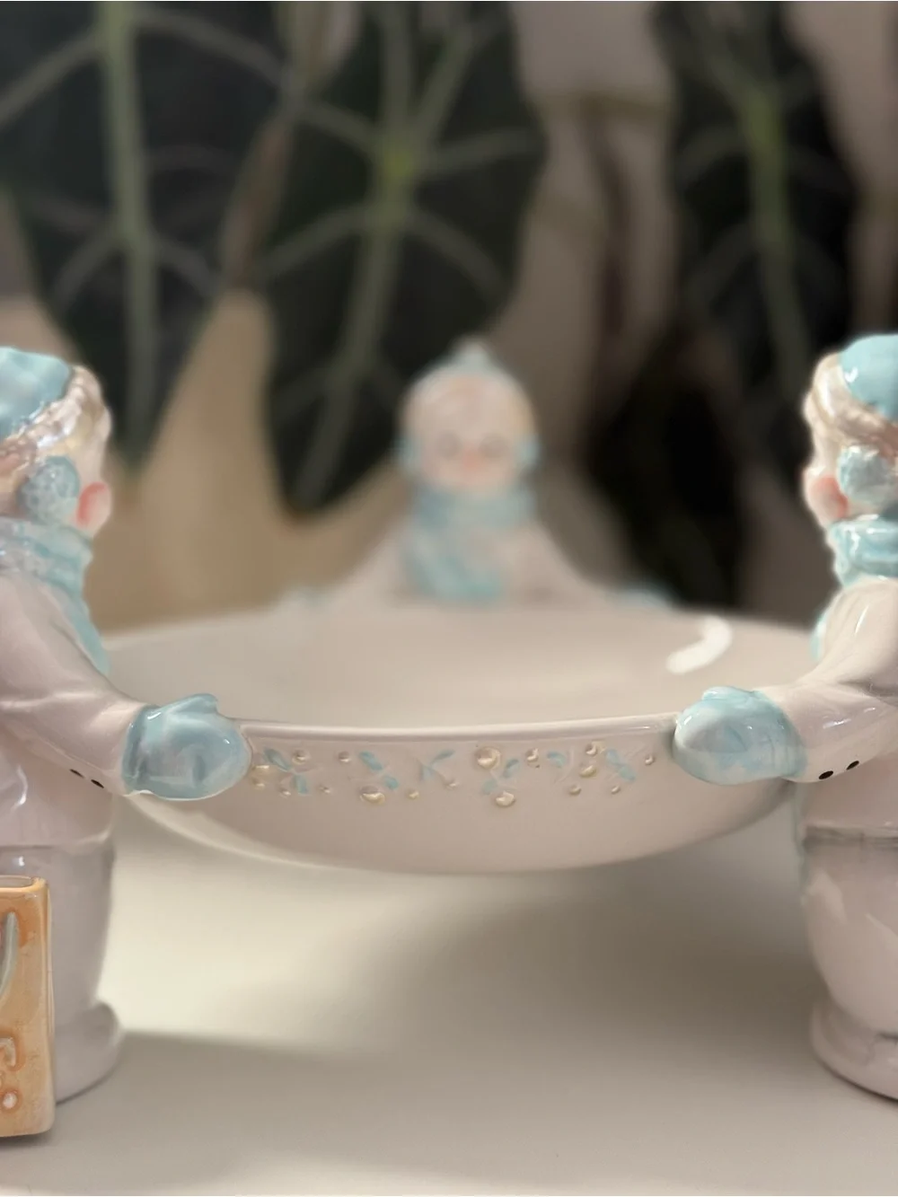 Avon President’s Club Holiday Collection 